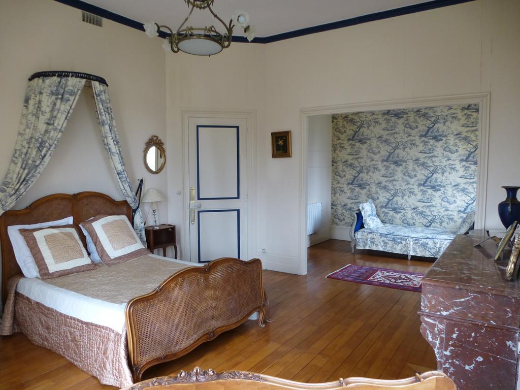 Chateau De La Voute Troo Room photo